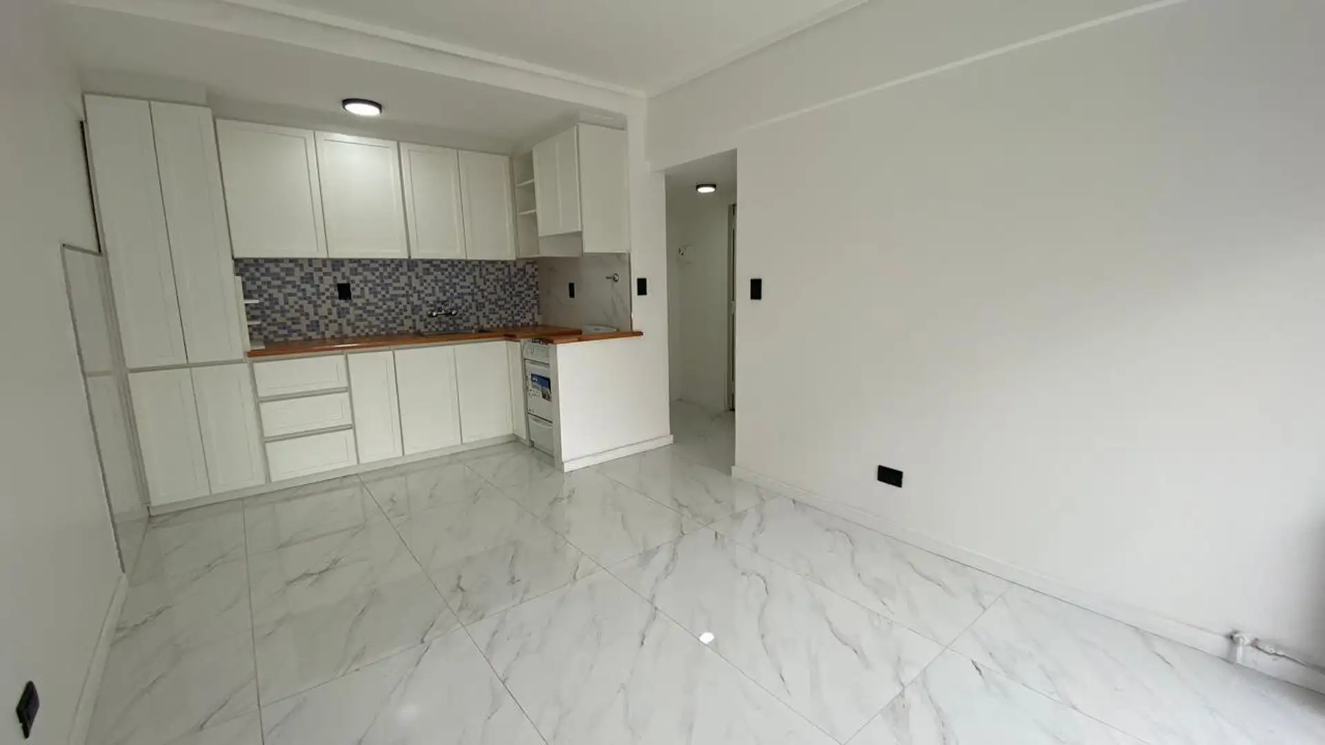 Depto 2 amb reciclado con cochera, 36m², Entre Rios 2200