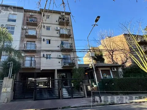 Departamento de dos ambientes en venta CON RENTA en Tigre - APTO CRÉDITO