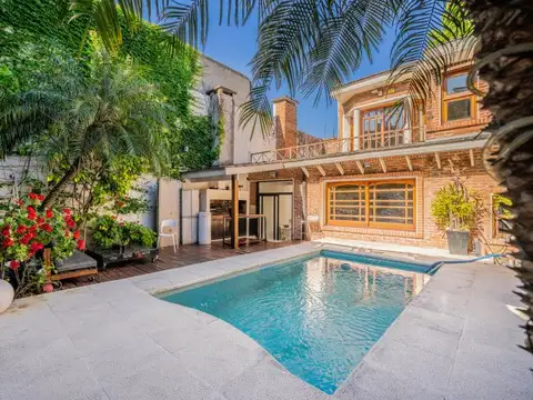 Casa | 4 ambientes | Piscina | Fondo Libre | Barracas - CABA