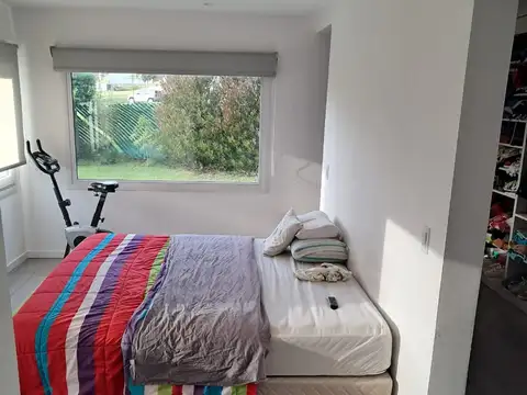 VENTA | RUMENCÓ JOVEN  Moderna casa en excelente entorno, muy luminosa y funcional.