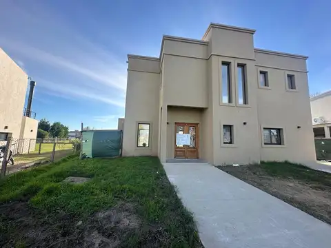 Casa en Venta en Haras Santa Maria - El Molino, USD 375.000