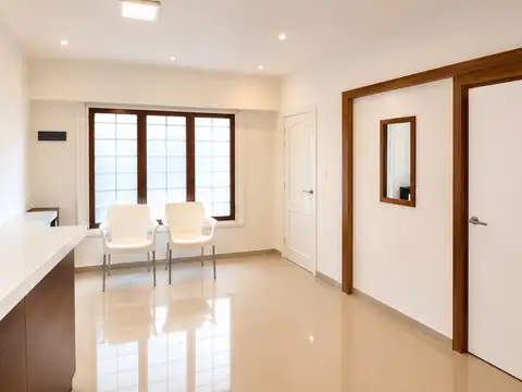 Hipolito Yrigoyen  al 4300