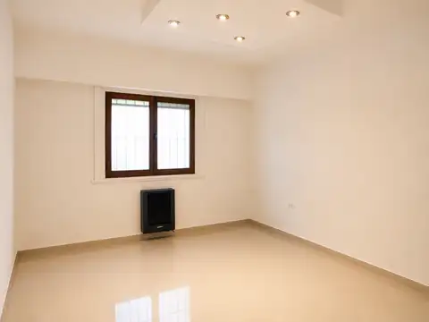 Depto Tipo Casa en Alquiler de 4 ambientes