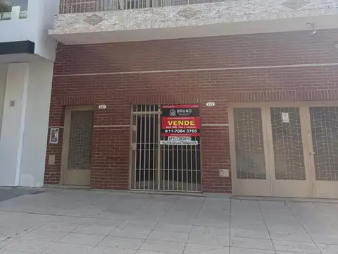 Casa de 3 Ambientes + Local