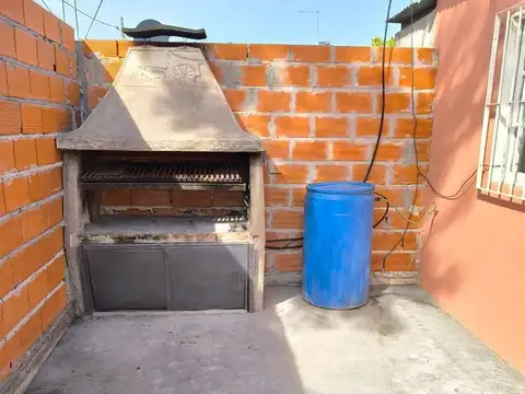 Casa en Alquiler en Los Hornos, $ 470.000