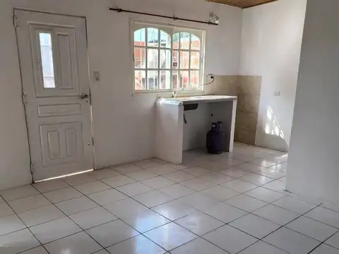 Casa en Alquiler con 1 cochera