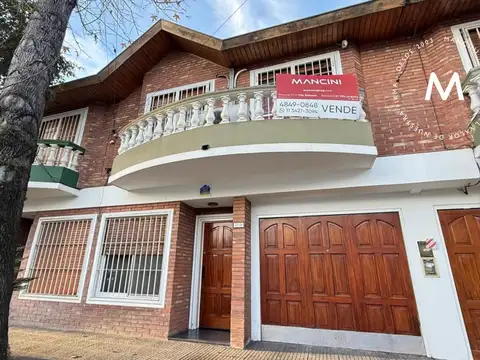 APTO CRÉDITO - Duplex en venta de 4 ambientes con patio y cochera - Villa Ballester