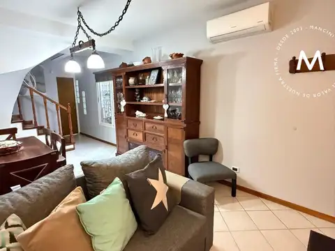 Depto Tipo Casa en Venta de 4 ambientes