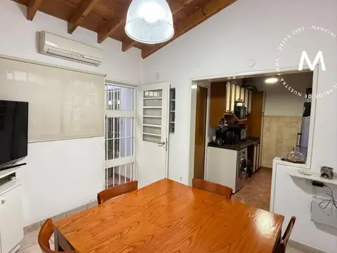 Depto Tipo Casa en Venta con 1 cocheras