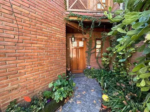 Depto Tipo Casa en Venta al Sudeste