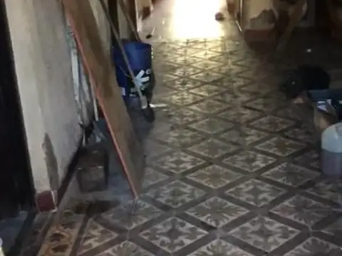 * VENTA DE CASA A REFACCIONAR * IDEAL CONSTRUCTOR * LOTE DE 8,66 X 45 M2 * A 1 CUADRA AV DIAZ VELEZ 