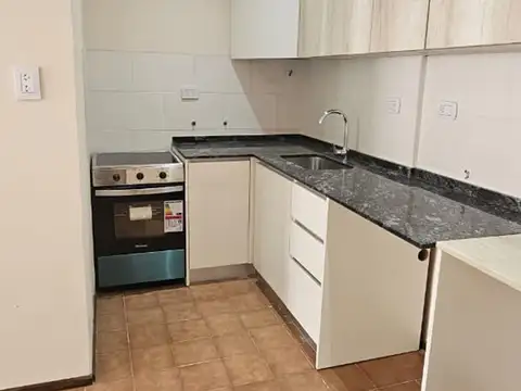 Depto Tipo Casa en Venta en Centro, USD 57.000