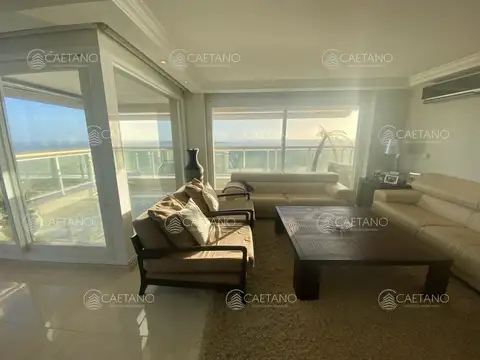 Venta Departamento 3 Dormitorios en suite - Primera Línea Mansa