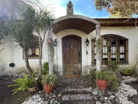 Casa en Burzaco