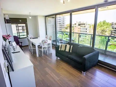Departamento en Alquiler con 2 cocheras