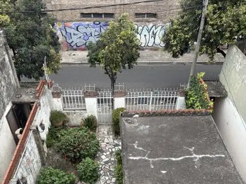 Carrasco 1860 , Piso 0