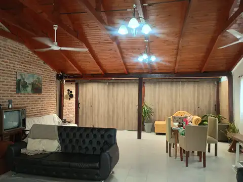 Quinta en Venta de 2 dormitorios