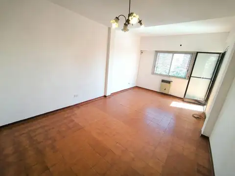 Tribulato 900, Piso 4°