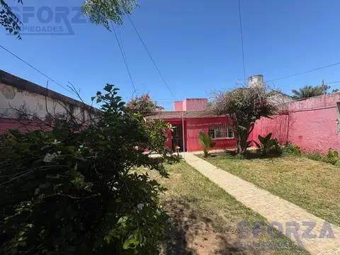 Casa de tres ambientes con terraza patio y jardín al frente APTA CREDITO en zona tranquila de Don To