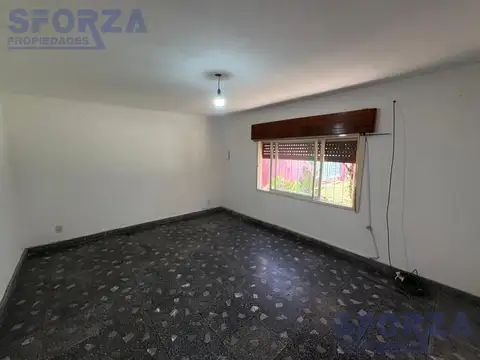 Casa en Alquiler con 1 cochera