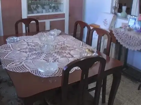 Casa 4 ambientes con 1 baño