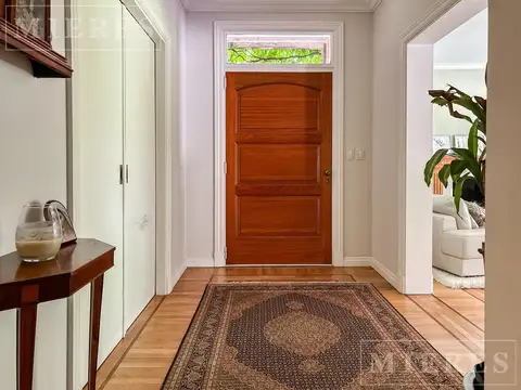 Casa en Alquiler de 5 dormitorios