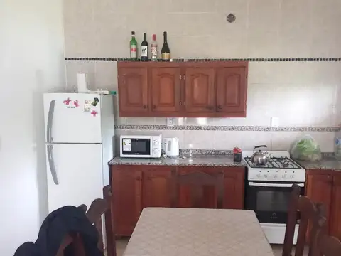 Casa en Alquiler con 1 cochera
