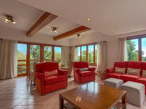 Casa en Venta en Sierra De Los Padres, USD 590.000