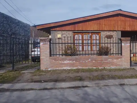 Casa en Venta en Los Antiguos, Lago Buenos Aires