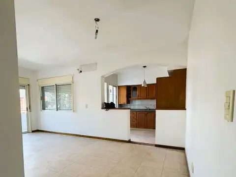 Departamento en Alquiler en Ramos Mejía Sur, $ 750.000