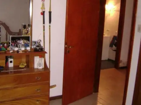 CASA EN VENTA  CON AMPLIO TERRENO