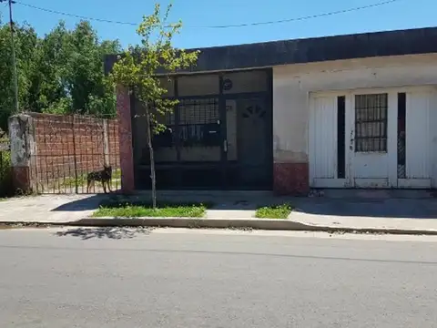 Casa 3 ambientes con 1 baño