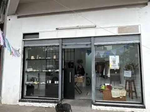 Alquiler local Monte Castro esquina comercial