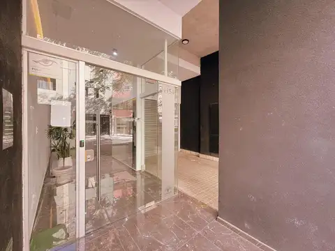 3 De Febrero 1154 - Departamento De 3 Dormitorios Con Patio Y 2 Cocheras En Venta - Centro, Rosario