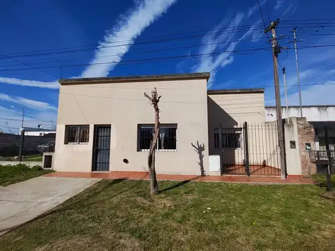 CASA APTO CREDITO BARRIO CONSTANTINI LUJAN