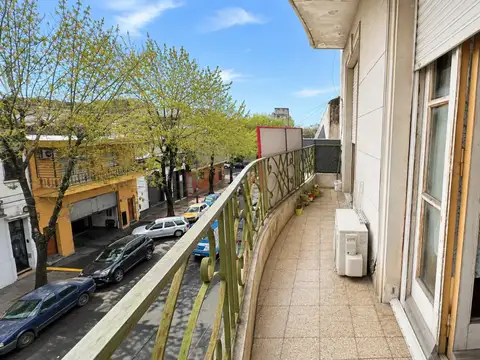 Depto Tipo Casa 4 ambientes con 1 baño