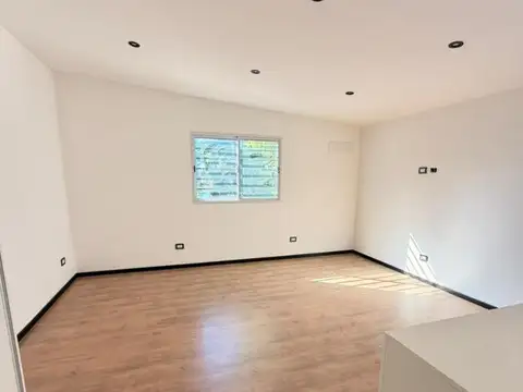 Depto Tipo Casa en Alquiler A Estrenar