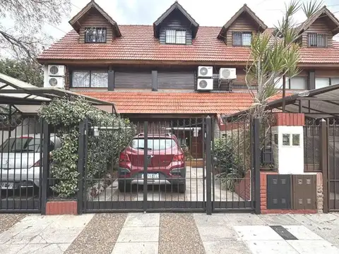 Duplex 5 ambientes. Playroom. Olivos.