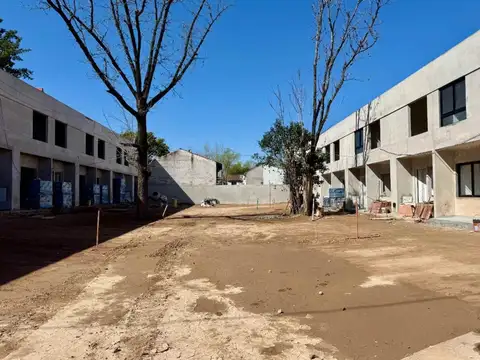 Depto Tipo Casa en Venta de 3 ambientes