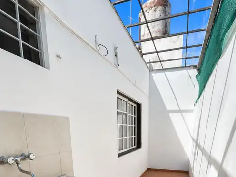 Depto Tipo Casa en Venta 42 años