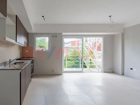 Depto Tipo Casa 2 ambientes con 1 baño