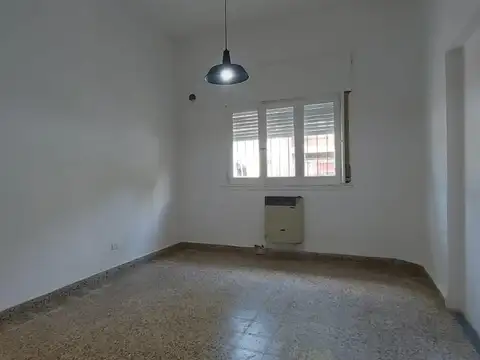 Depto Tipo Casa en Alquiler de 2 dormitorios