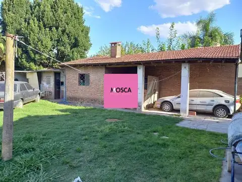 Casa en Venta con 2 cocheras