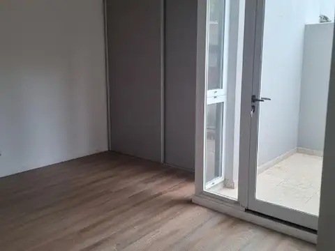 Depto Tipo Casa 4 ambientes con 3 baños