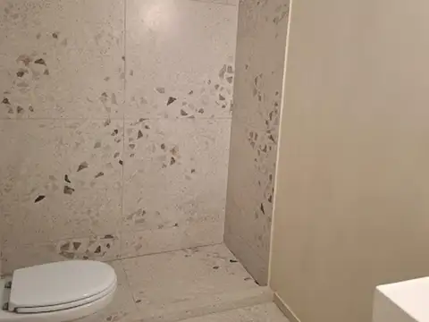 Depto Tipo Casa en Venta al Este
