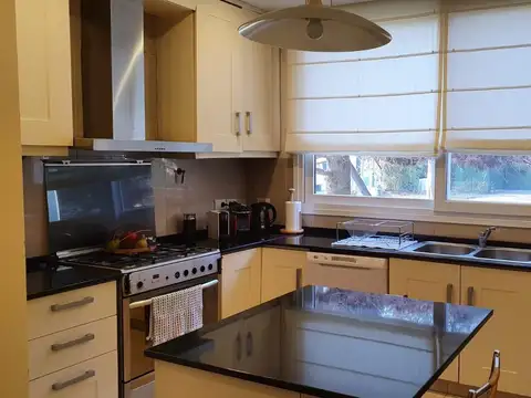 CASA VENTA  MAYLING  MODERNA  NUEVA con ascensor 5 dorm