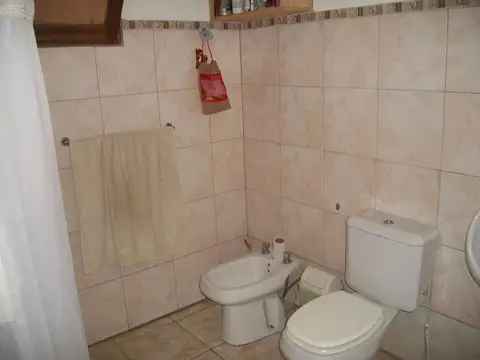Casa en Alquiler con 1 cochera