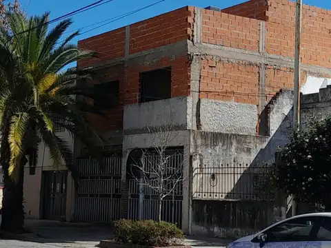 VENTA CASA EN CONSTRUCCIÓN, A TERMINAR, MONTE CASTRO