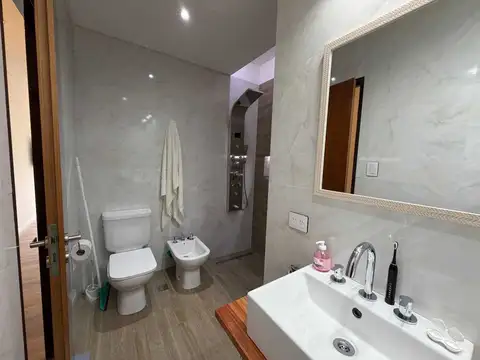 TRIPLEX VENTA SAN JUSTO 4 AMBIENTES CON TERRAZA