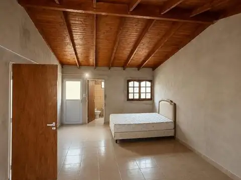 Casa 2 ambientes con 1 baño